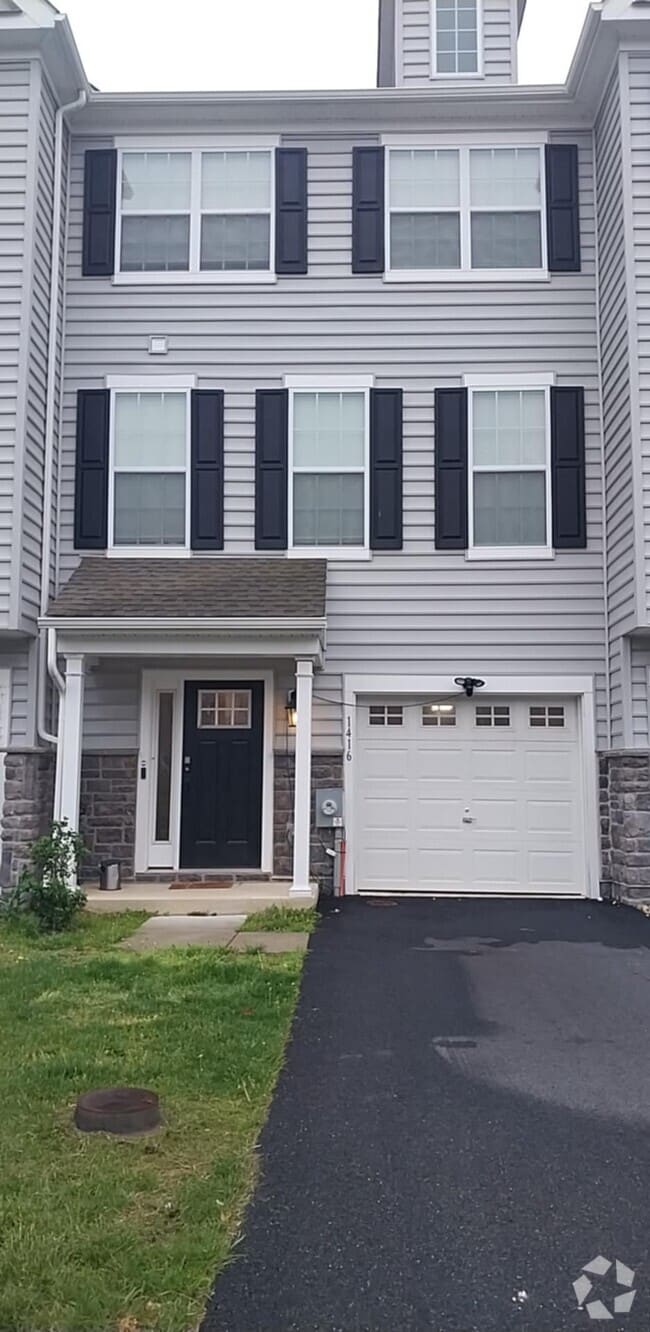 Building Photo - 1416 Carrick Ct