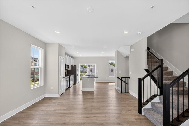 Building Photo - 5527 Aberdeen Pl
