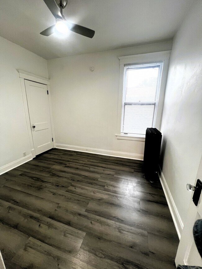 Foto del edificio - 5461 W Haddon Ave