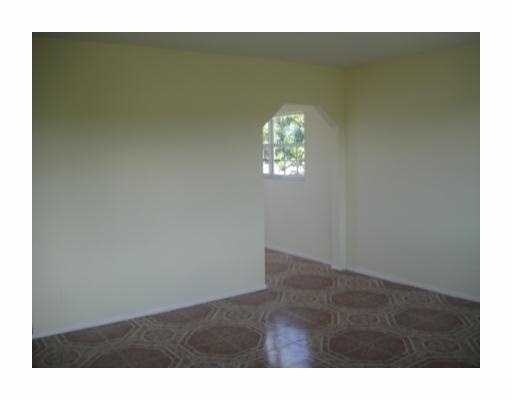 Foto del edificio - 822 NW 7th Ter