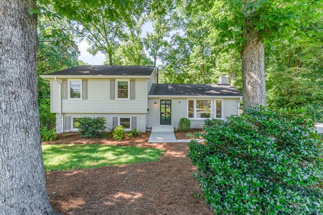 Foto del edificio - 4014 Sulkirk Rd