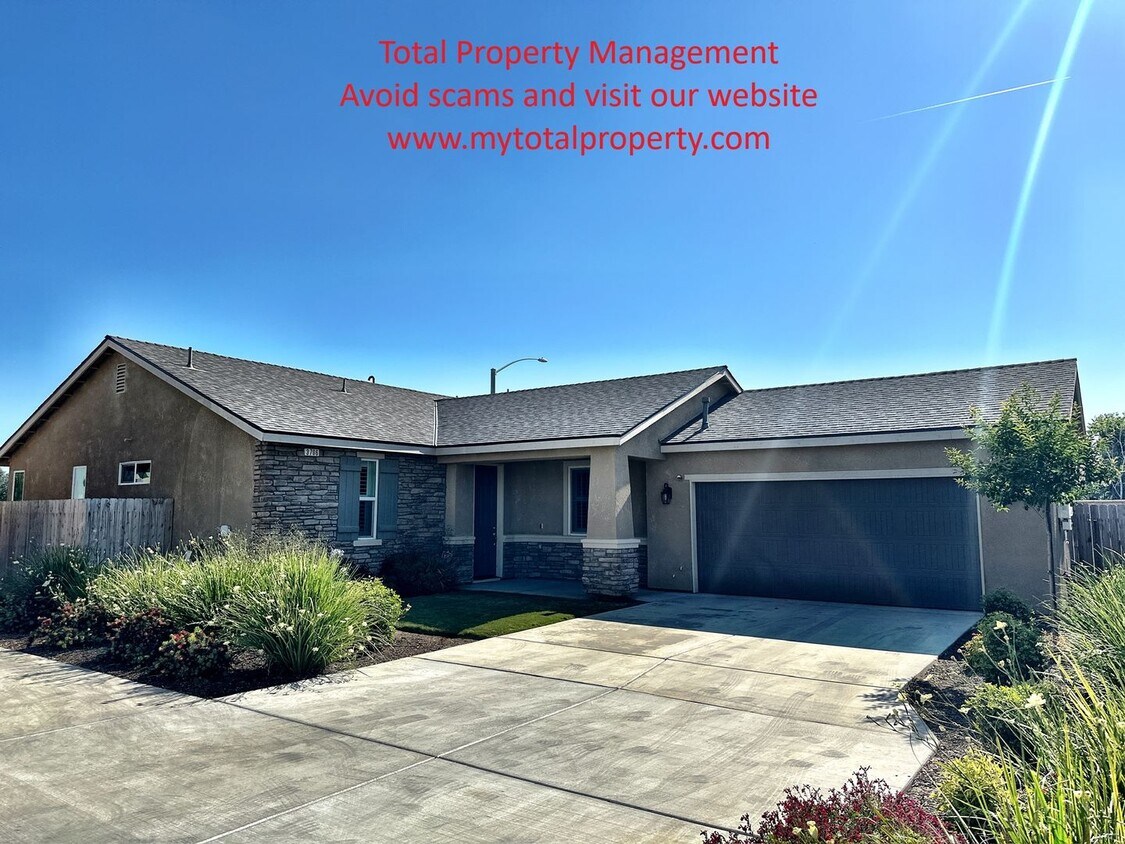 Primary Photo - 3706 W Rialto Ave