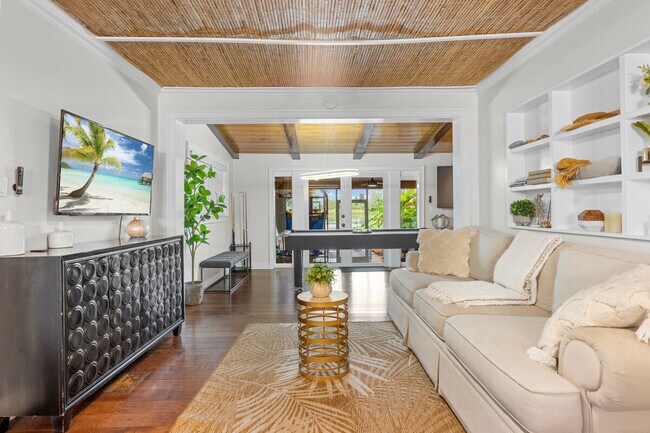 Foto del edificio - 303 Lang Rd