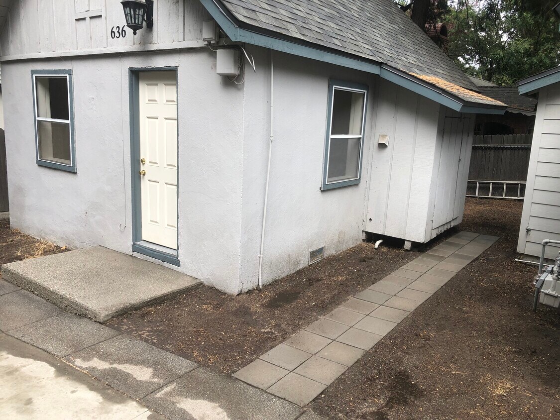 Foto principal - 636 Lee Bert Way