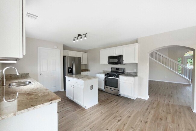 Building Photo - 14300 Nestle Ct