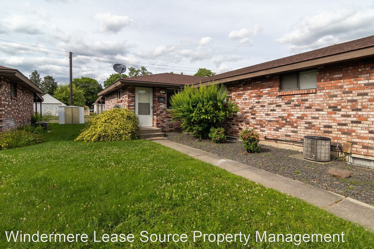 Primary Photo - 3 br, 2 bath House - 2216 W Cleveland