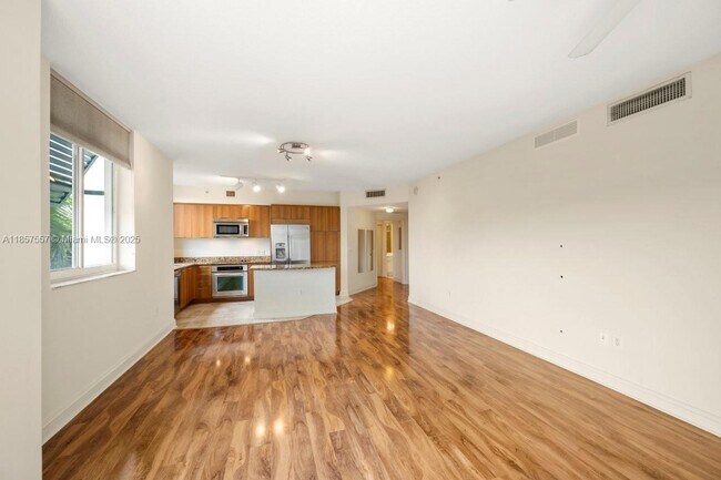 Building Photo - 510 NW 84th Ave