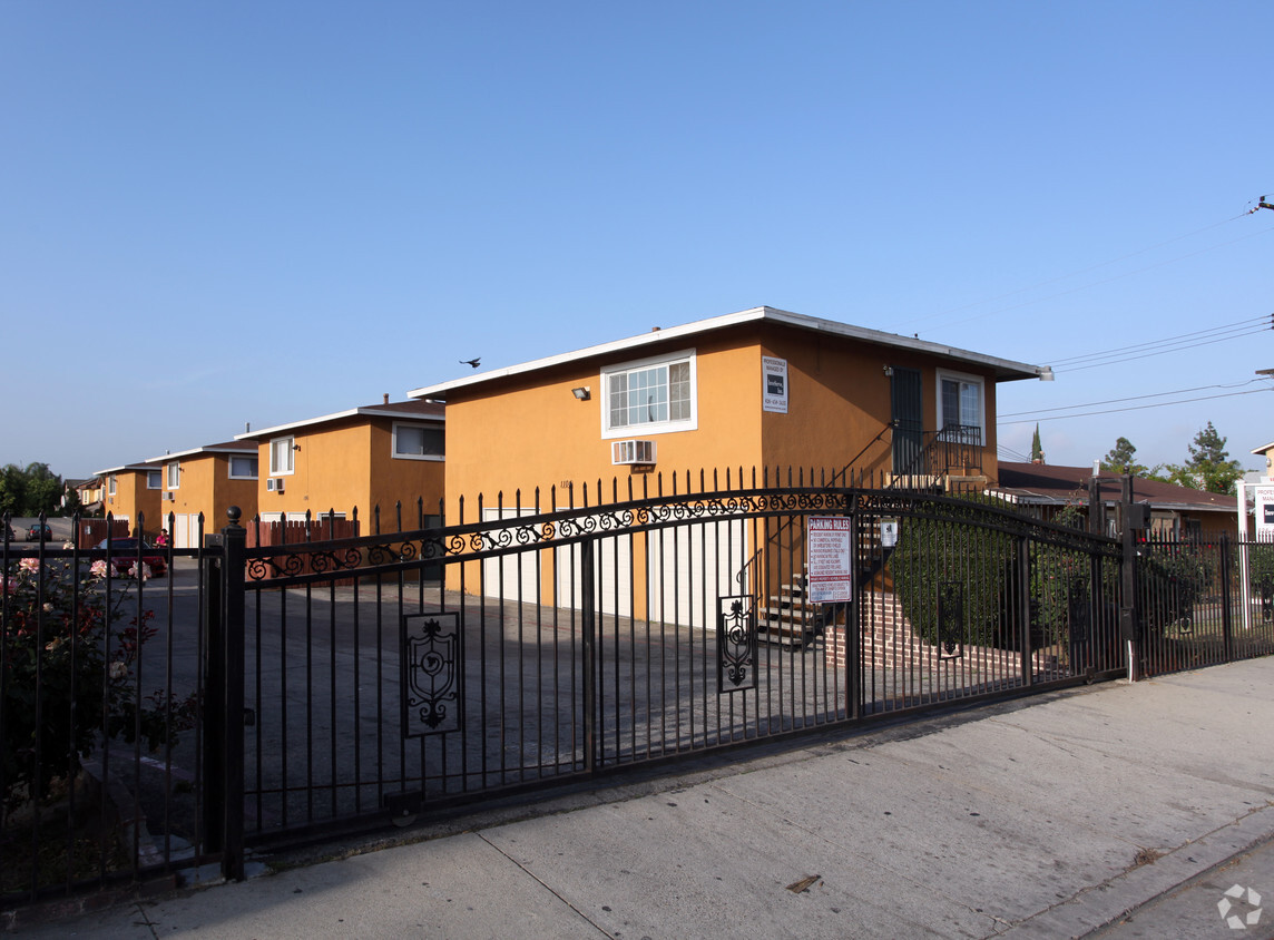 Building Photo - Franklin Terrace Apartments