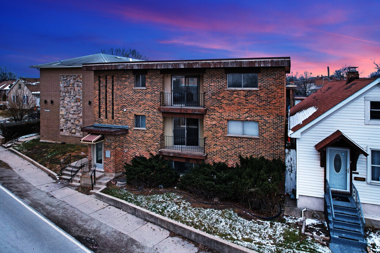 12510 Vincennes Rd Unit 2, Blue Island, IL 60406 Condo for Rent in