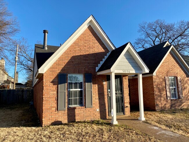 Building Photo - 5806 Ashridge Plz