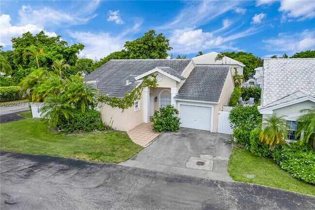 Building Photo - 6352 SW 112th Pl