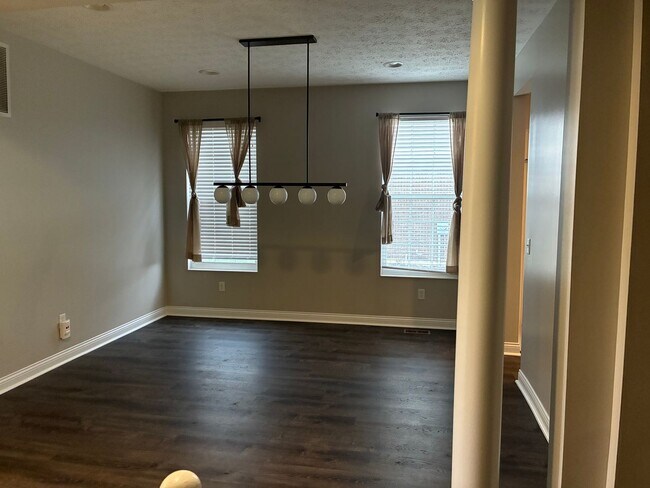 Foto del edificio - Gorgeous 3 bdr/3.5 bath Home in Centerville/Springboro Area