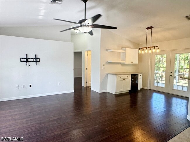 Building Photo - 8137 Pelican Rd