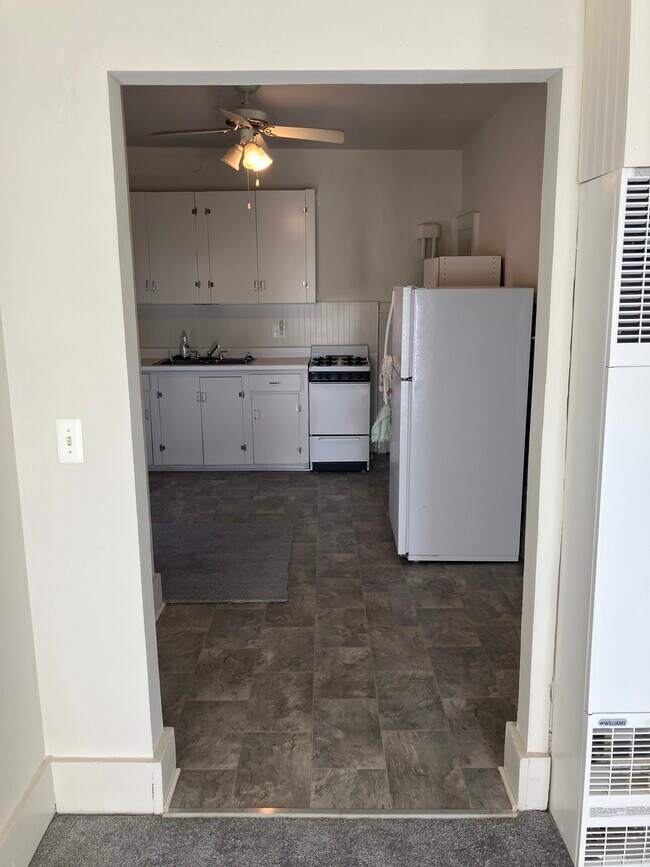 504 1/2 cocina - 504 E Clinton St.