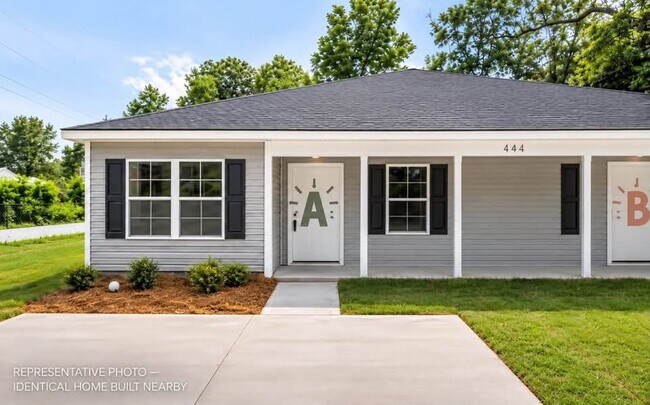 Building Photo - 212 Tabor Dr