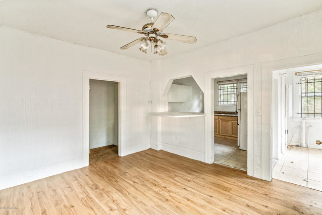 Building Photo - 340 Golfair Blvd