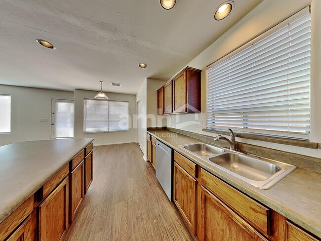 Building Photo - 4021 S 55th Dr