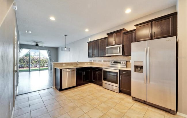 Building Photo - 8842 turnstone Dr