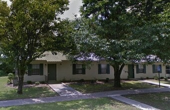 Building Photo - 3155 Louisville St