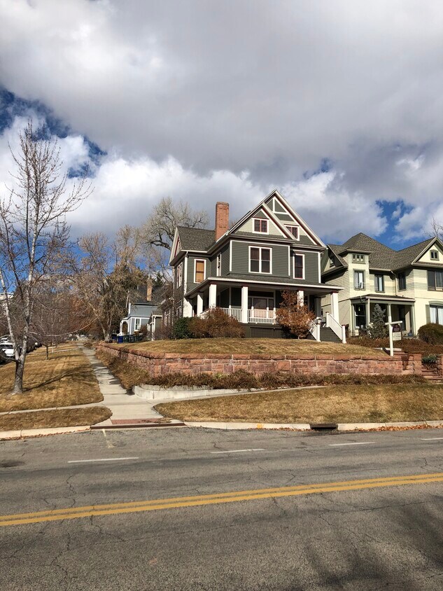 1103 East 3rd Ave - 1103 E 3rd Ave