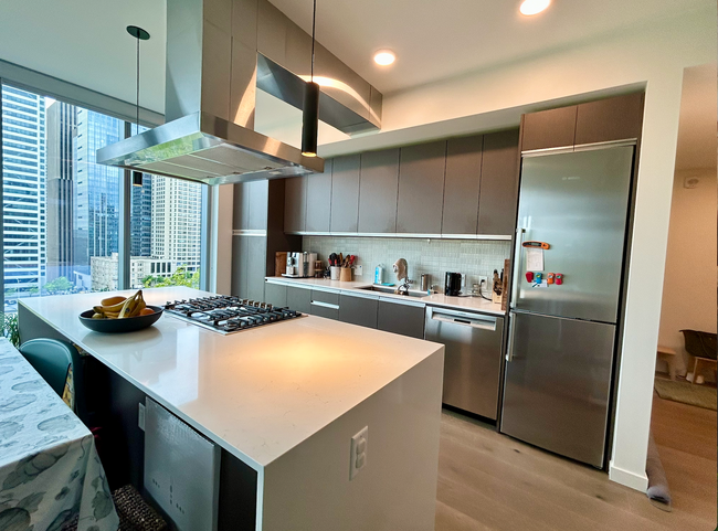 Foto del edificio - First Hill Condo
