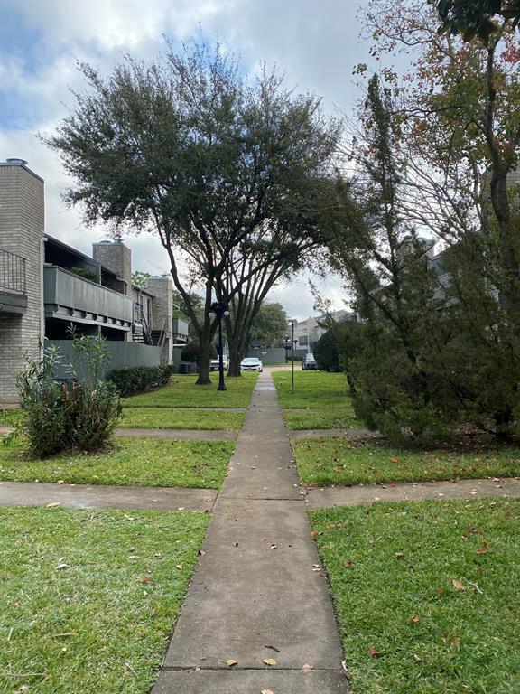 Foto del edificio - 9700 Leawood Blvd