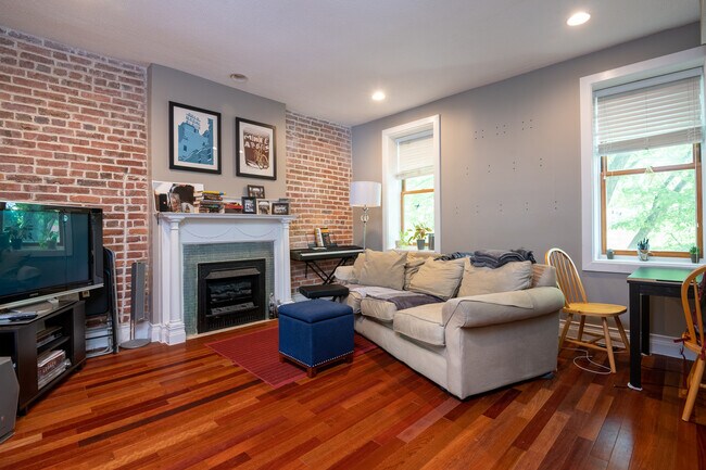 Foto del edificio - 1865 Newton St NW