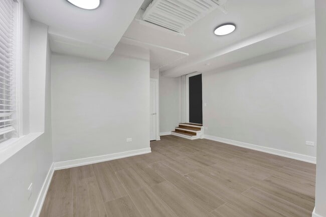 Foto del edificio - 2959 N Damen Ave