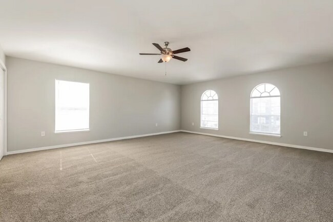 Building Photo - 6034 Sunset Vista Dr