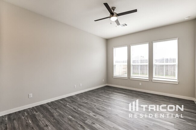 Building Photo - 22739 Terrazzo Dr