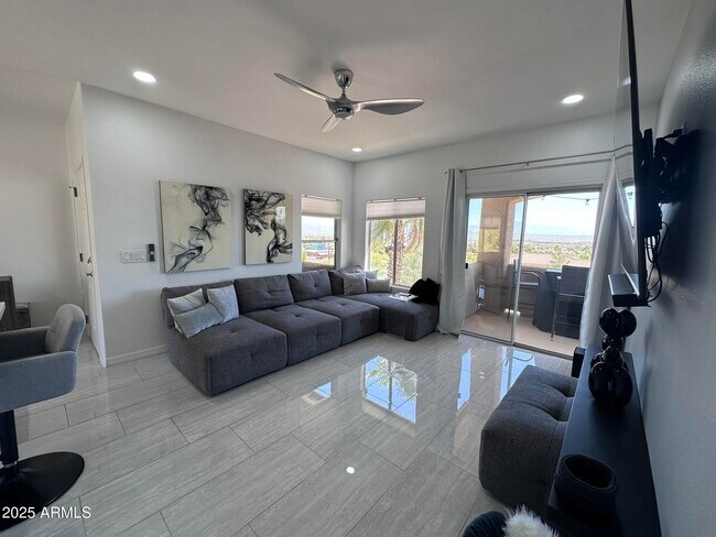 Building Photo - 13204 N Mountainside Dr