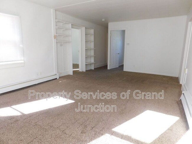 Foto del edificio - 2626 Patterson Rd