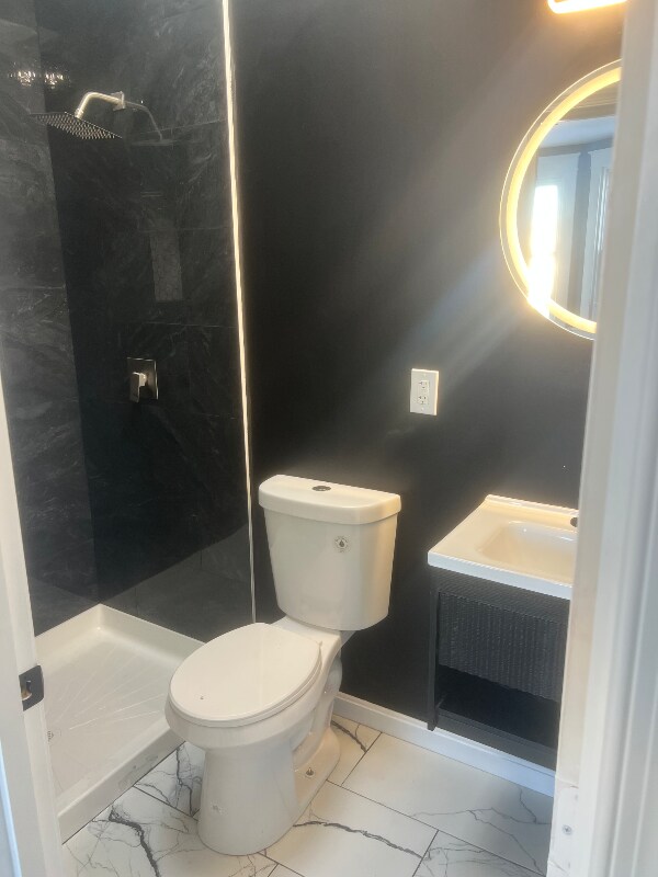 Building Photo - 1734 W Lexington St