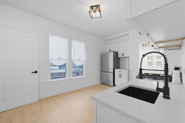 Foto del edificio - 218 W 115th St