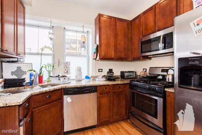 Foto del edificio - 1432 N Maplewood Ave