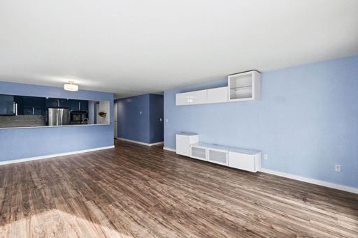 Building Photo - 13820 NE 65th St