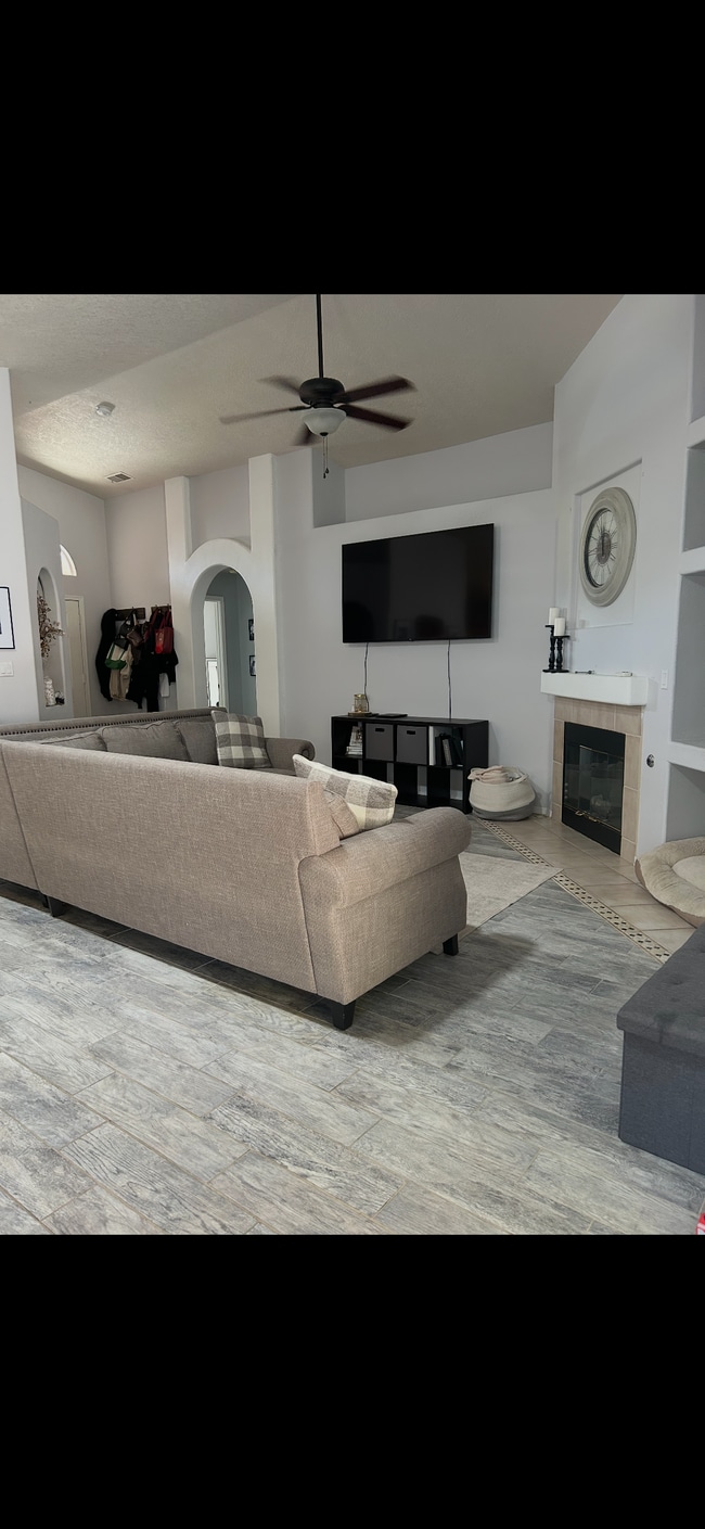 Foto del edificio - 4436 Snow Heights Cir SE
