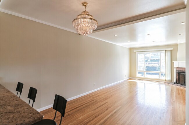 Building Photo - 2187 39th Ave