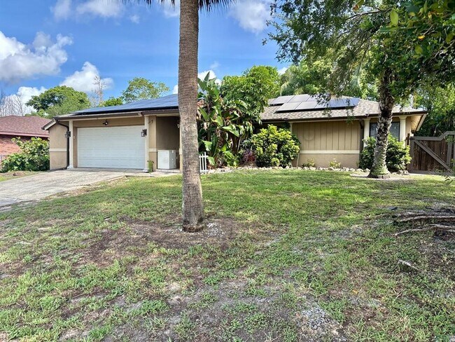 Building Photo - 1394 Catalina Blvd