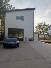 Building Photo - 3258 Gillham Rd
