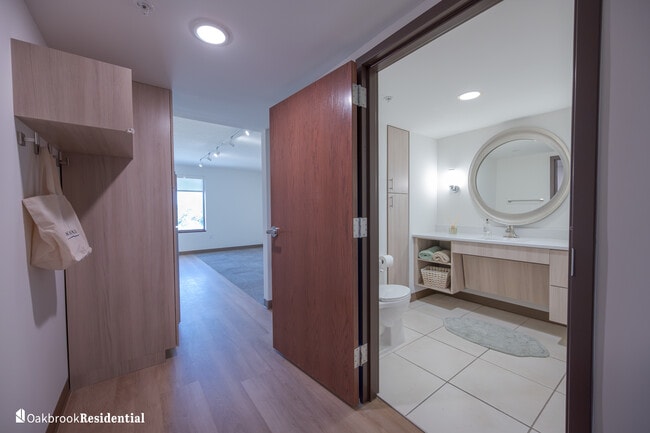 Building Photo - Waterfair Apartments