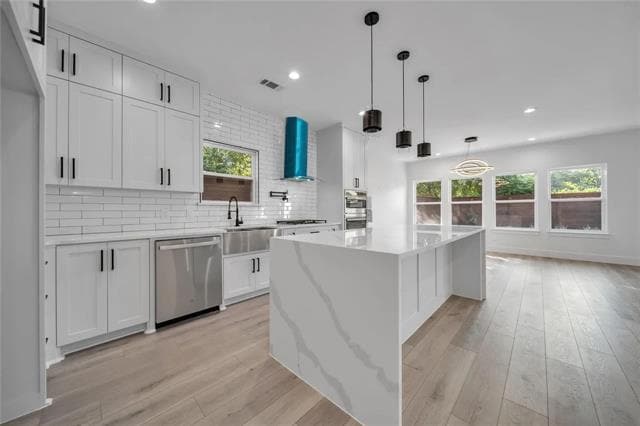 Building Photo - 2230 Garden Dr