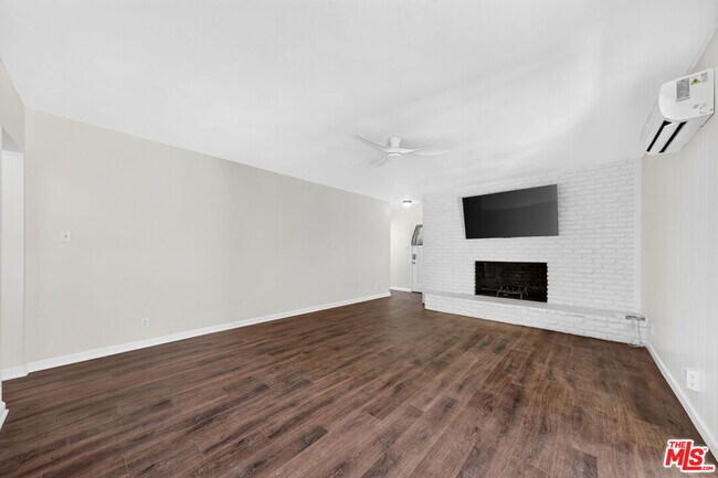 Foto del edificio - 5011 Stacy St