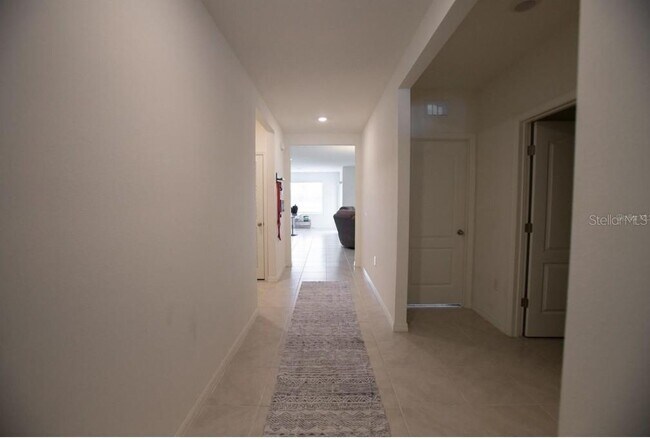 Foto del edificio - 5062 Foxglove Cir