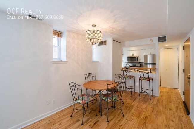 Building Photo - Washington Square West Condo