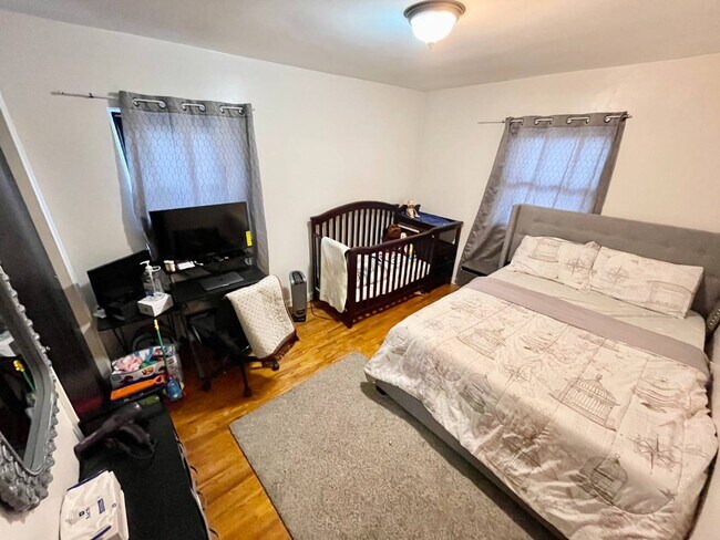 Building Photo - 2153 Quimby Ave