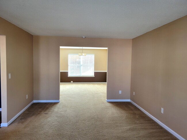 Building Photo - 4124 Alveston Dr