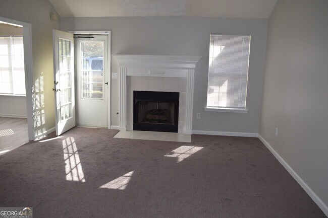 Foto del edificio - 4365 White Pines Ct