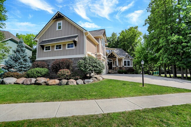 Foto del edificio - 16893 Oak Manor Dr