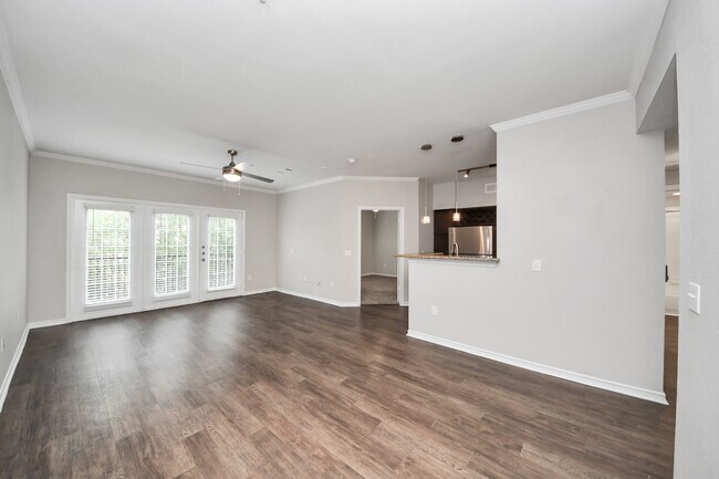 Foto del edificio - 3003 Memorial Ct